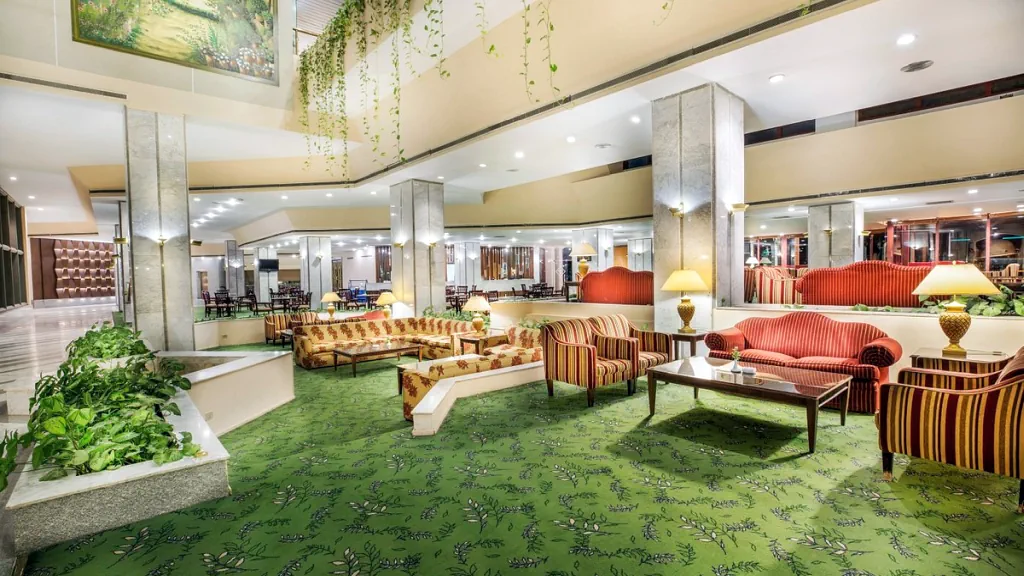 الفندق بيراميزا ايزيس ايلاند ريزورت - أسوان